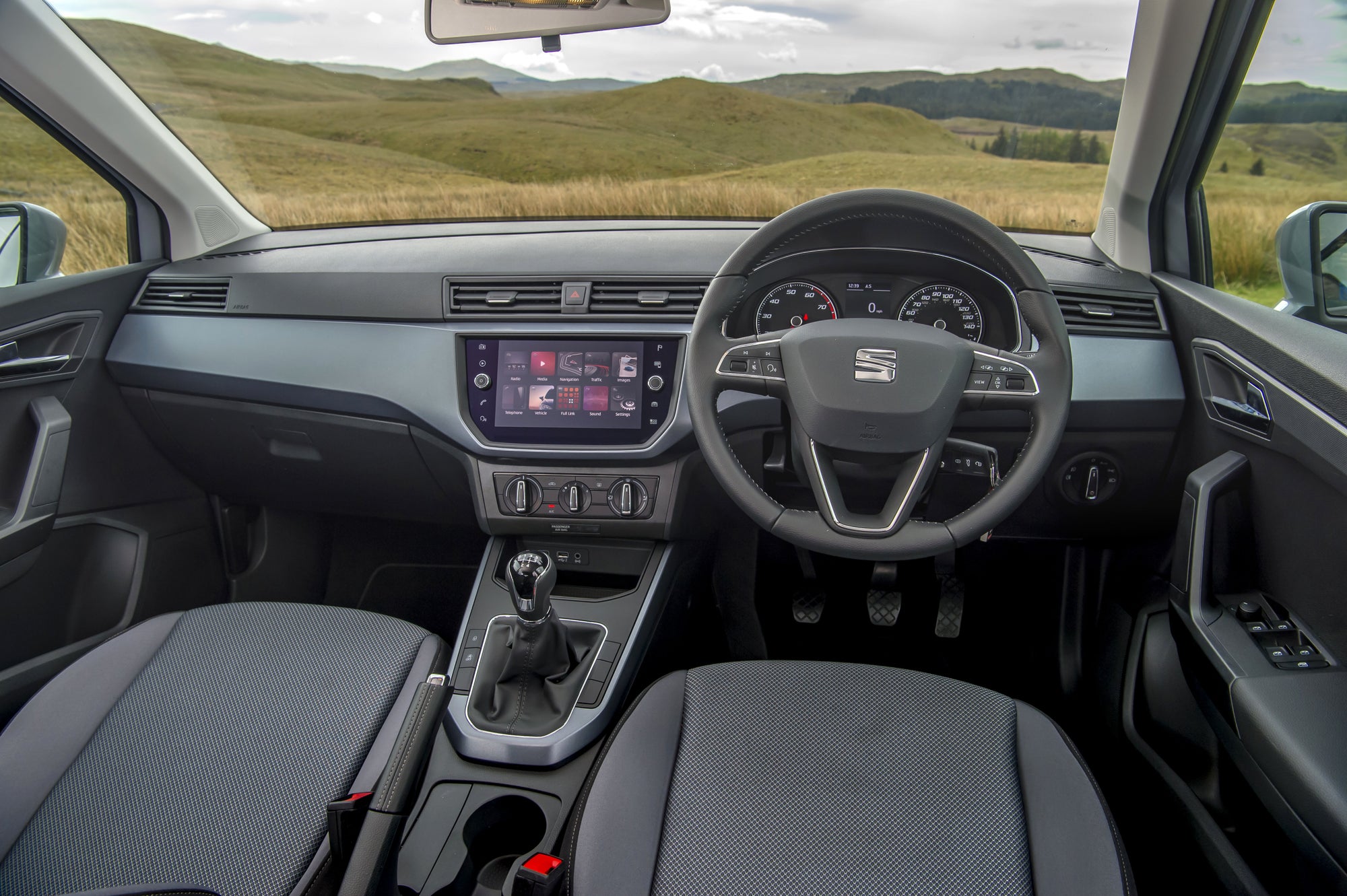 SEAT Arona Review 2021 heycar